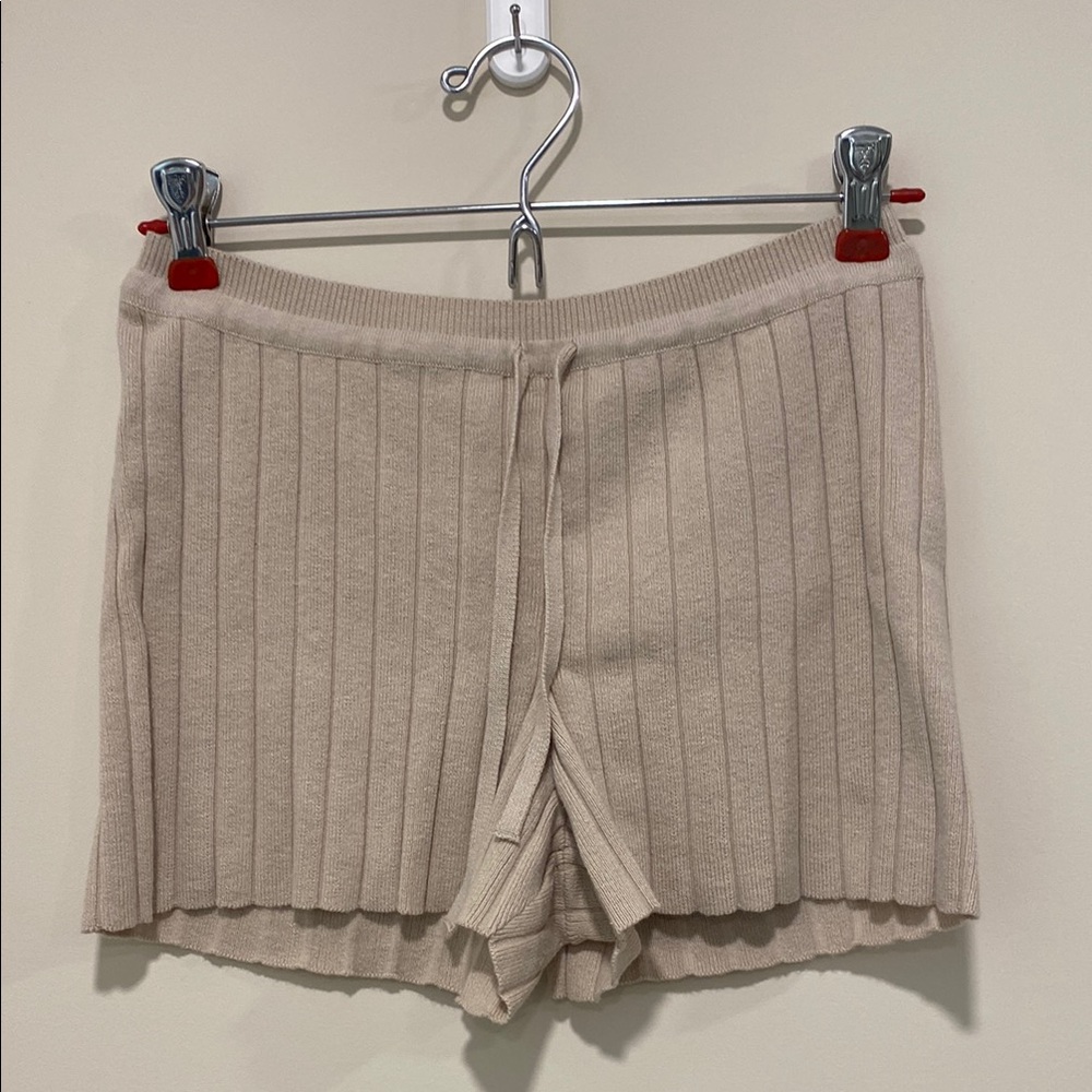 - Organic Basics Soft Knit Rib Shorts